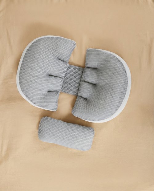 A COMFORTABLE PILLOW FOR PREGNANT WOMEN